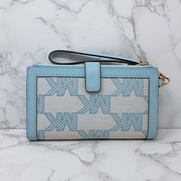 Michael Kors double zip wallet - Picture 5 of 8